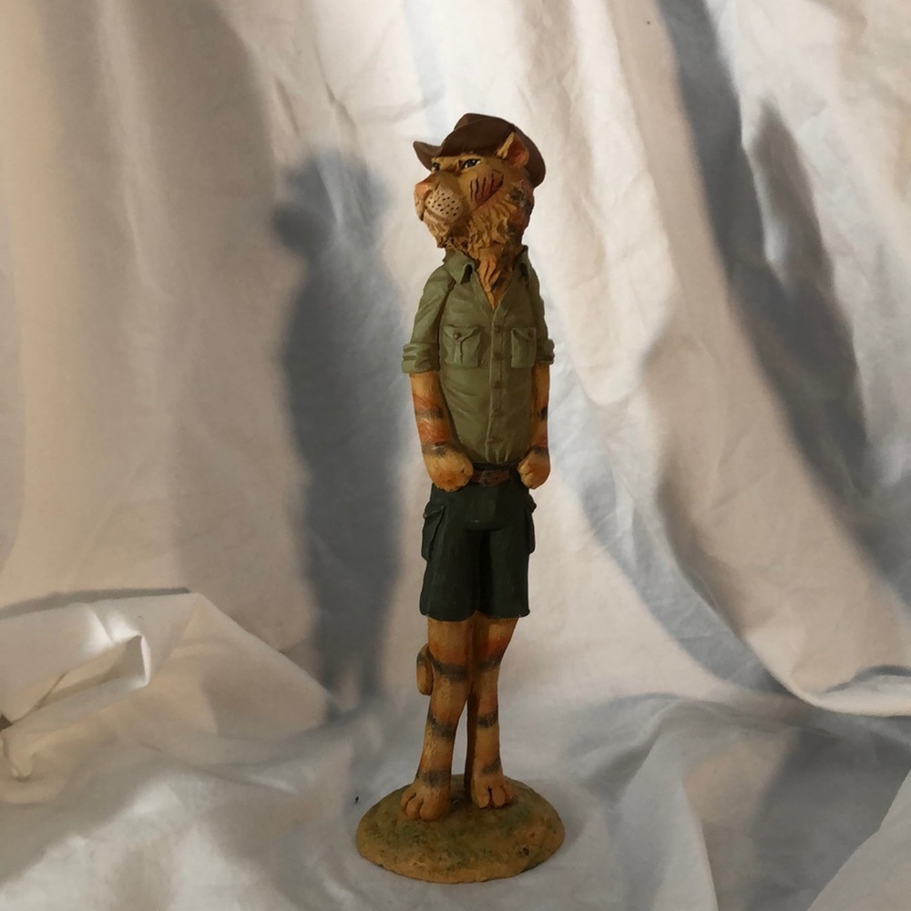 Jim Shore Anthropomorphic Tiger Hunter